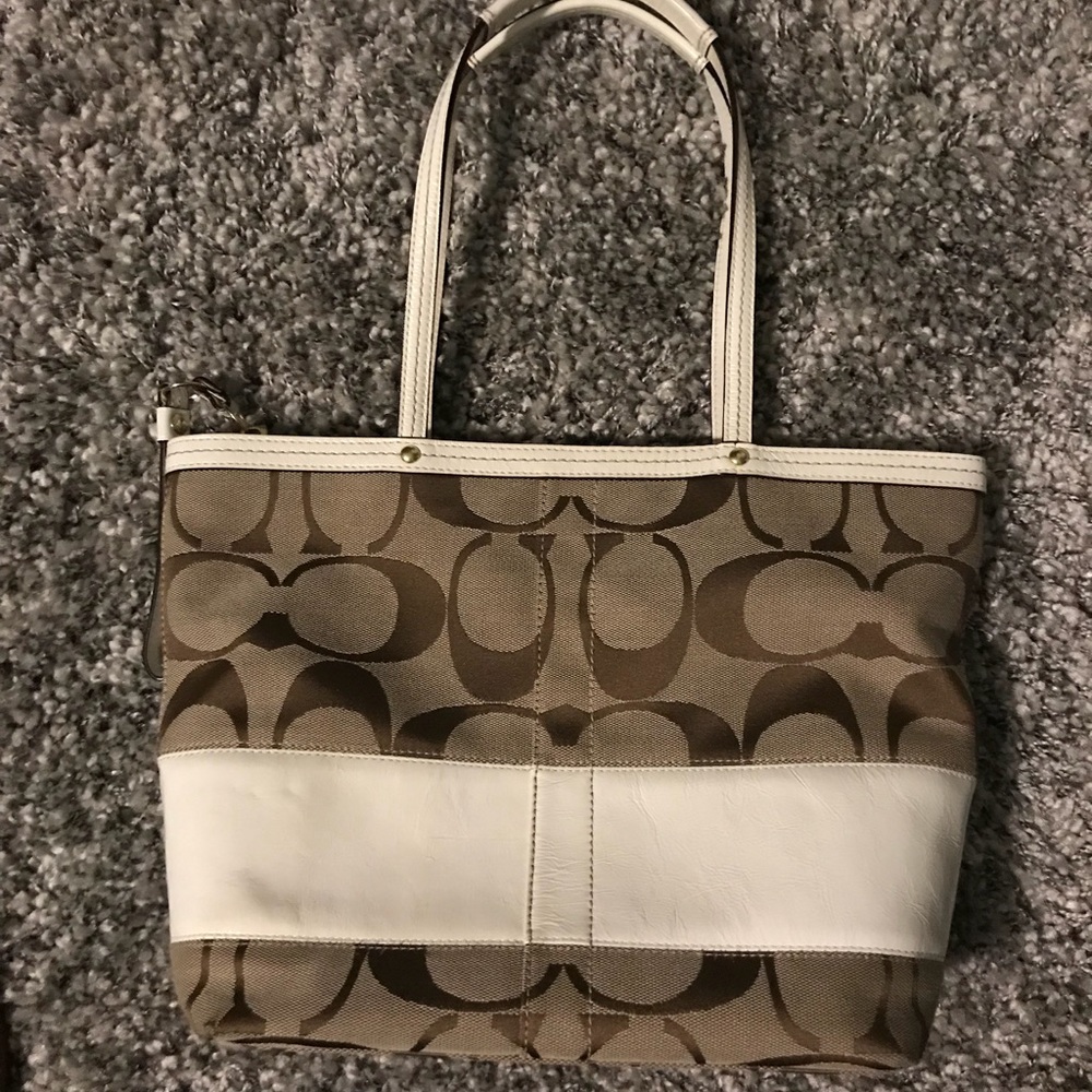 Coach signature tote